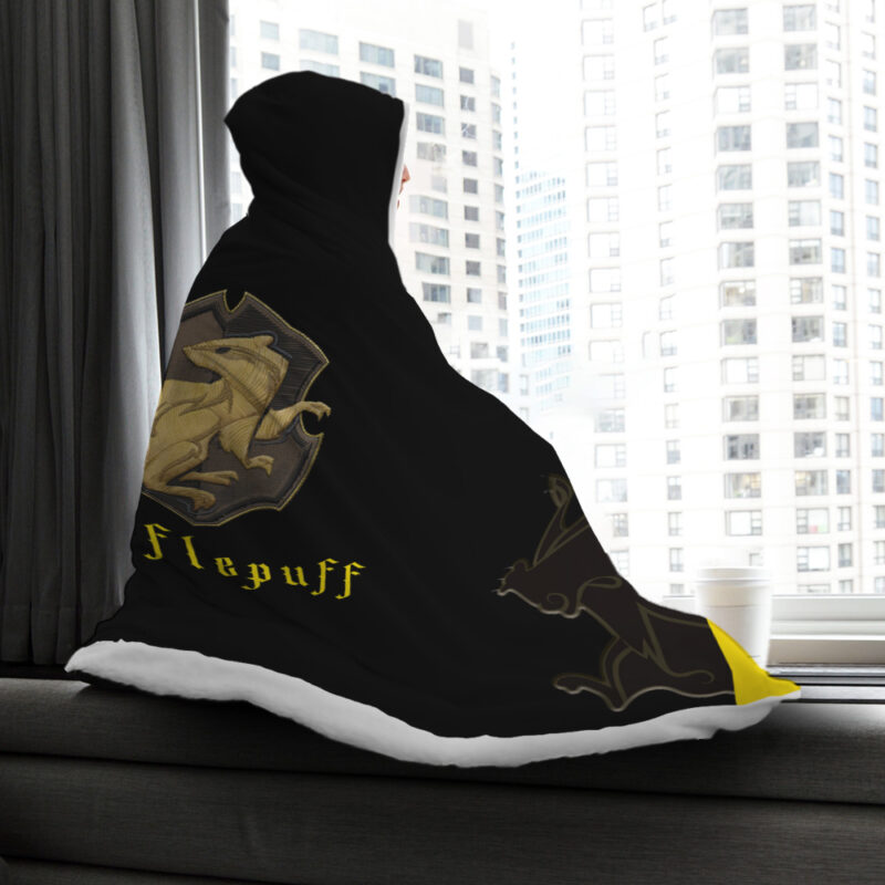 Hufflepuff V2 Harry Potter Hooded Blanket