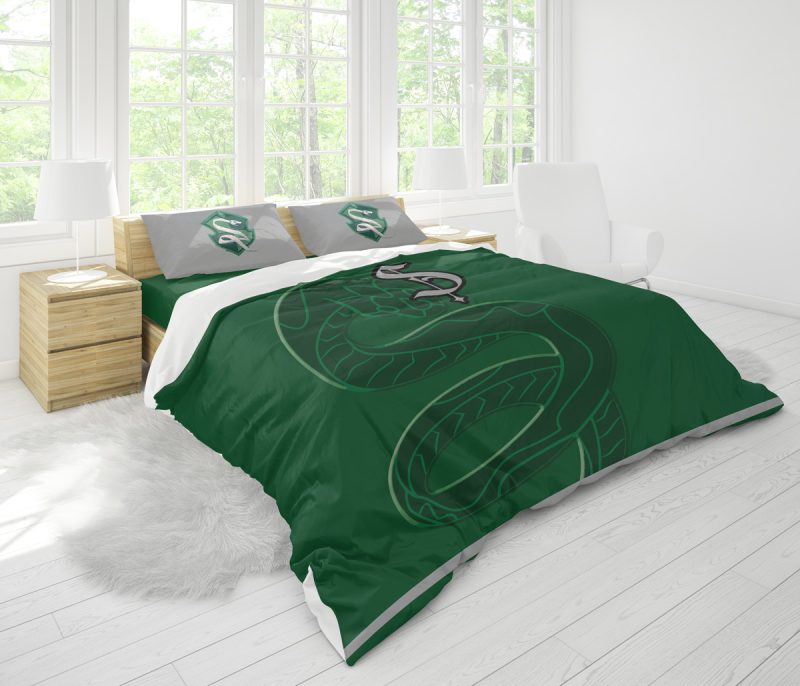 Slytherin Hogwarts Legacy Bedding Set - Image 3
