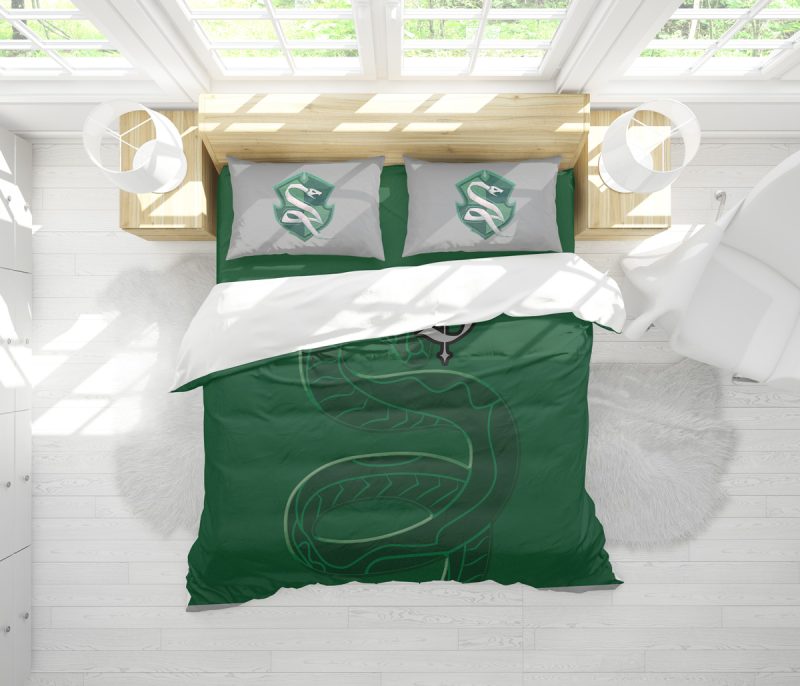 Slytherin Hogwarts Legacy Bedding Set - Image 2